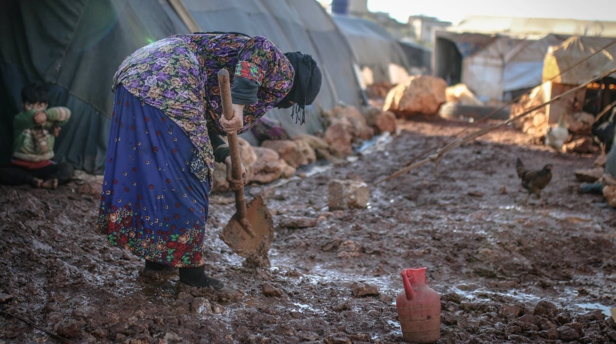 8 MART DEPREMZEDE KADINLAR GÜNÜ