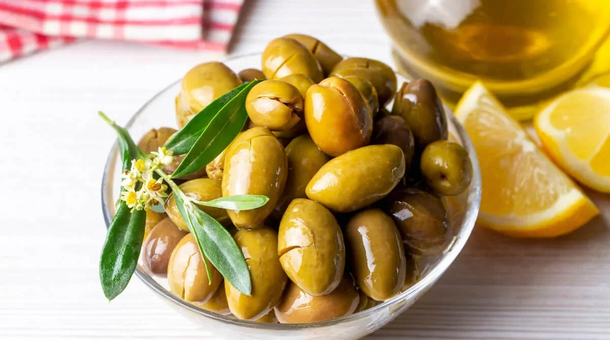 YEŞİL KIRMA ZEYTİN NASIL YAPILIR?