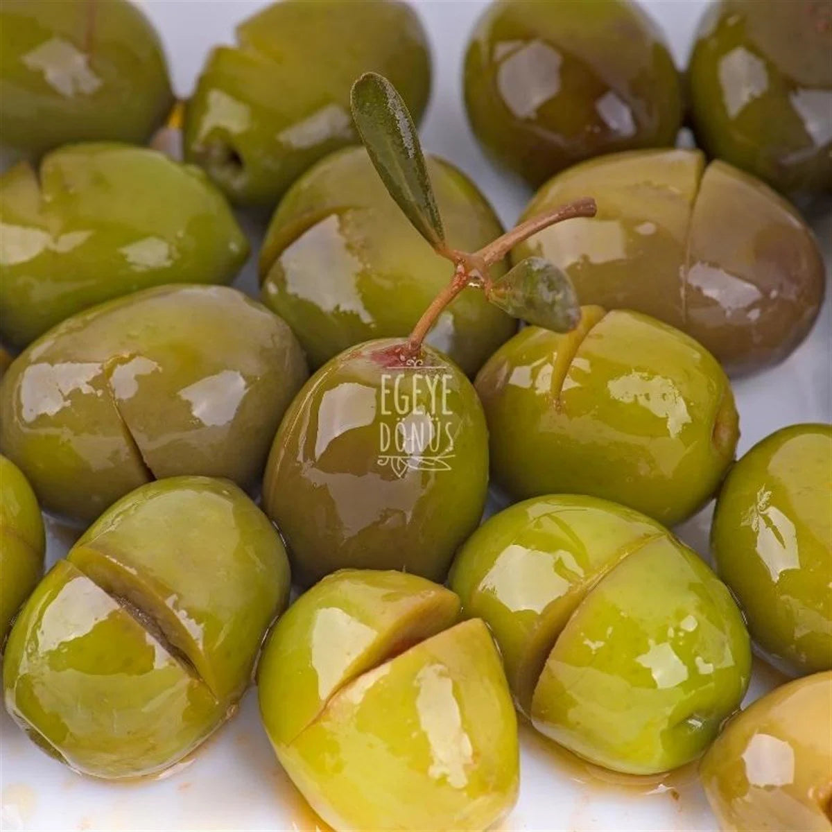 Yeşil Kırma Zeytin (2 Kg.)