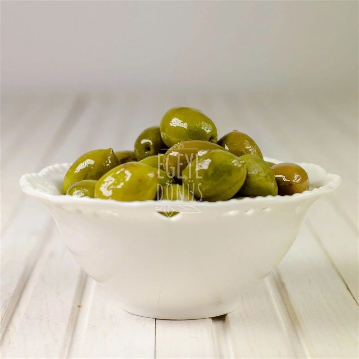 Yeşil Kırma Zeytin (2 Kg.)